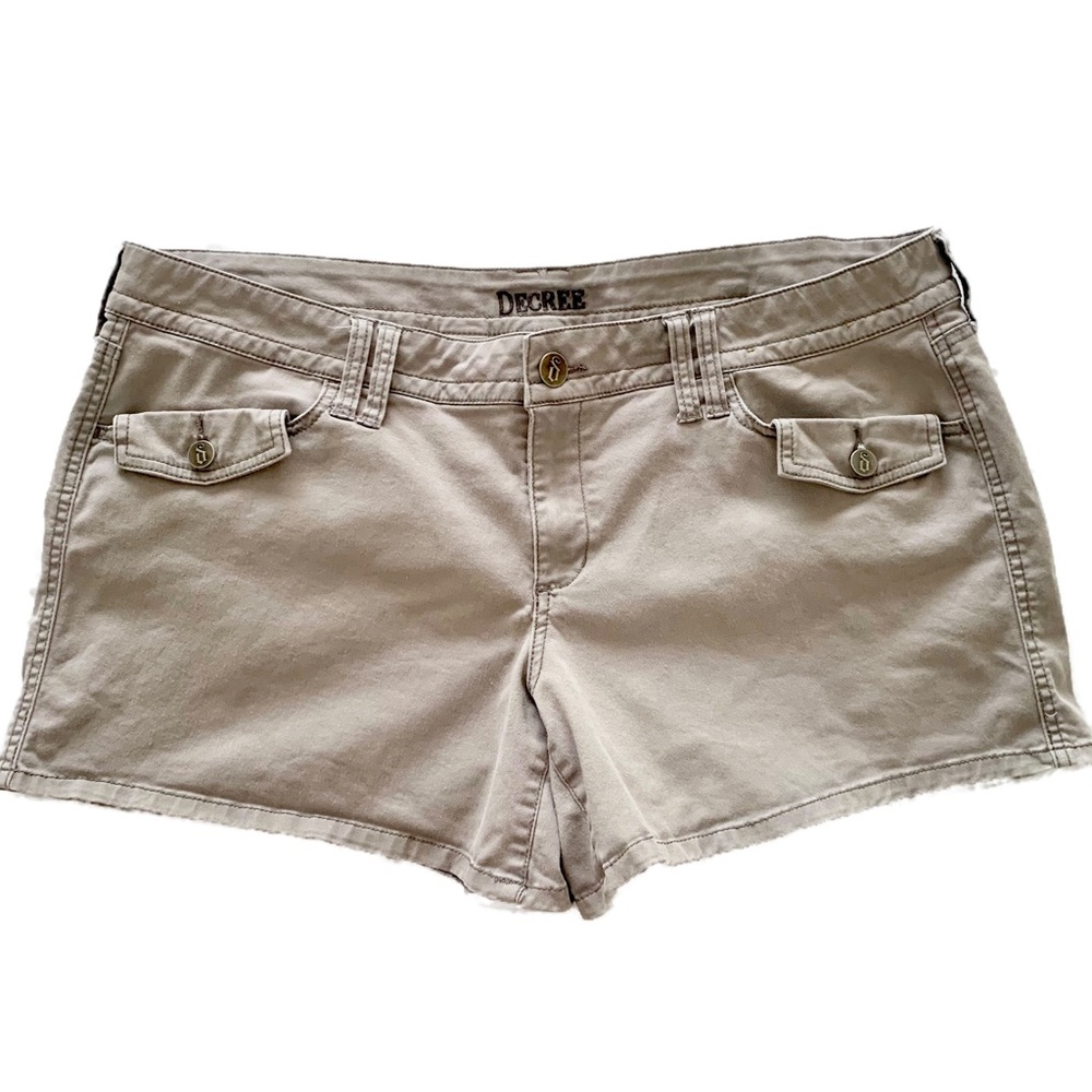 Decree Women’s Shorts